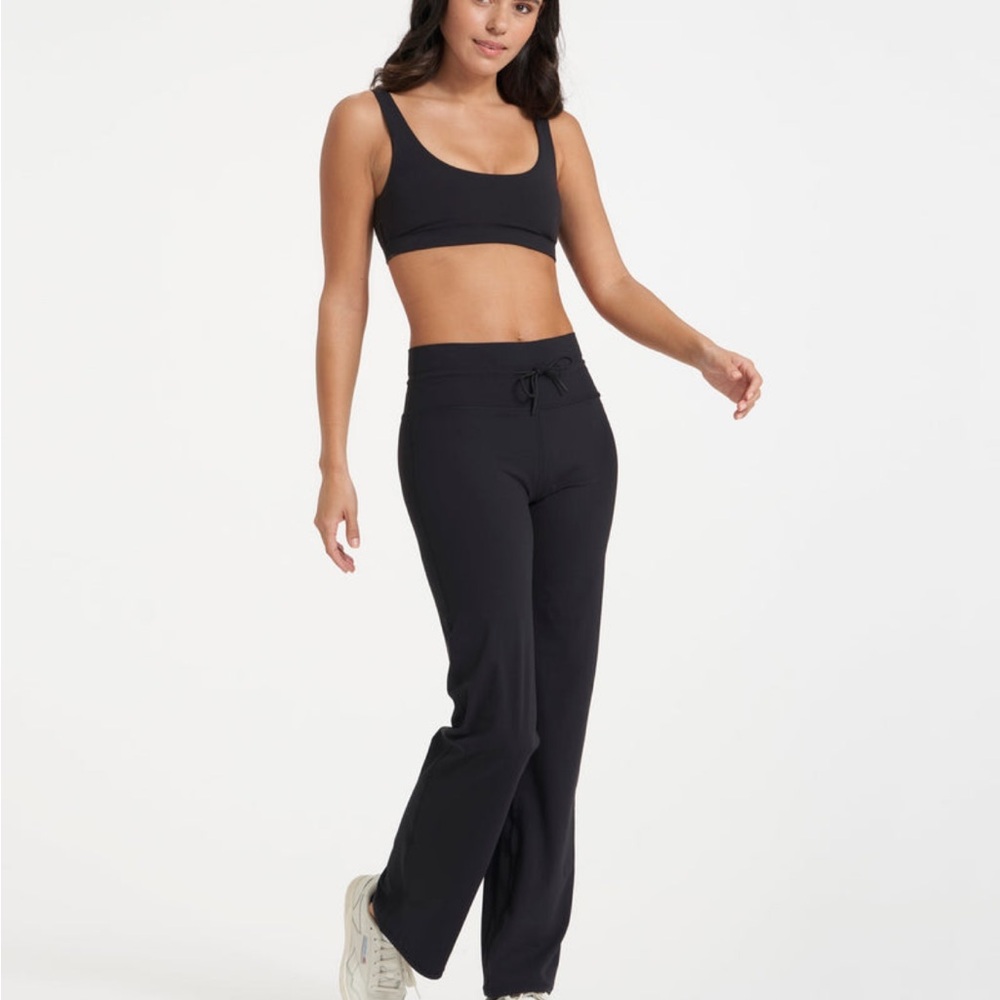Vuori Daily Wideleg Pants NWT - Picture 6 of 6